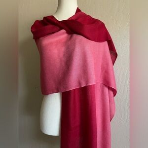 Red and pink wrap
